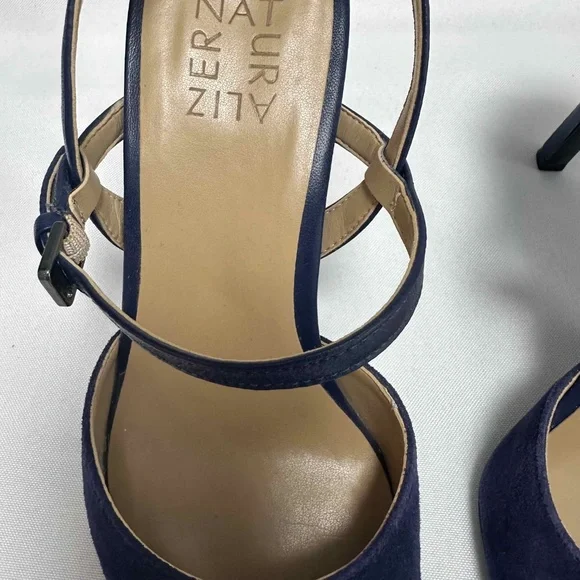 EUC Naturalizer Adalyn Pump in size 7.5 wide - Picture 8 of 11